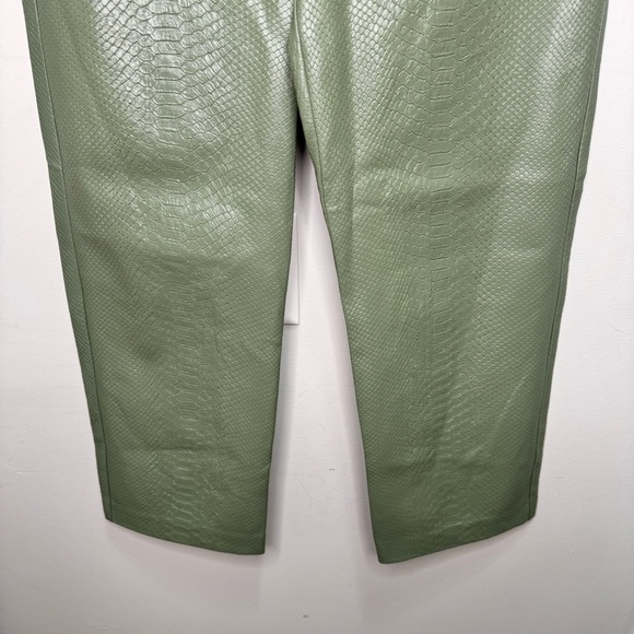 Aritzia Wilfred THE MELINA™ Pant Python-embossed Vegan Leather Straight Leg Sage - Picture 5 of 13